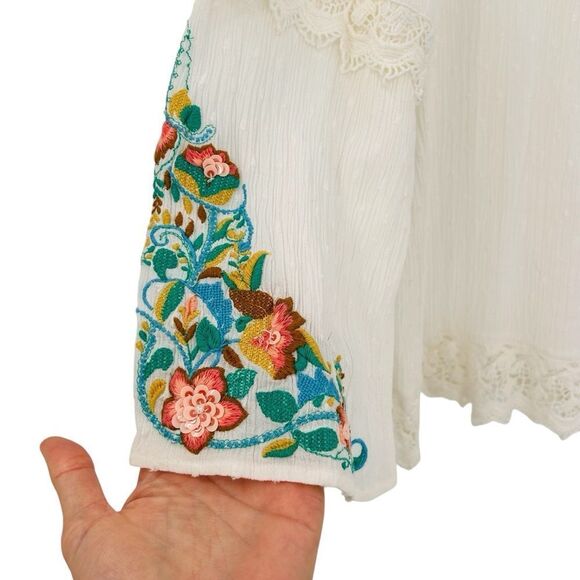 Chico’s cream Lace Swiss-Dot Top size large bohemian top with embroidered detail - Picture 3 of 8